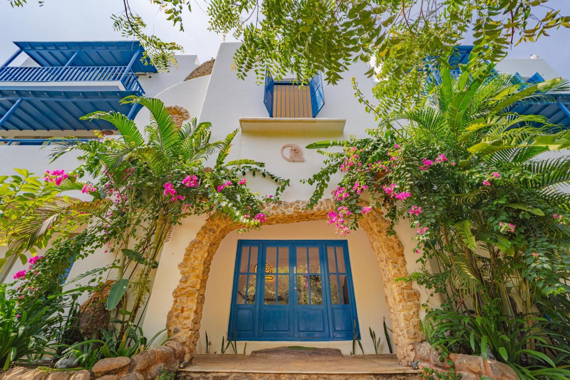 Conch Resort Luxury Private Pool Suites Pondicherry Exterior foto